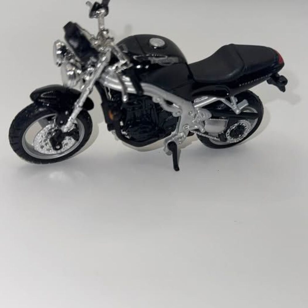 Maisto Triumph Speed Triple Diecast Motorcycle